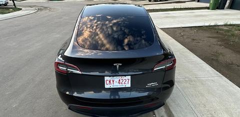 Tesla Model Y 2025