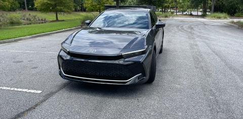 Toyota Crown 2023