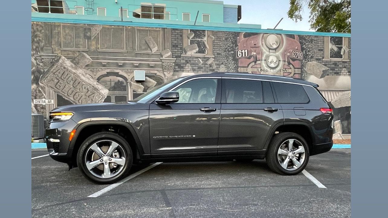 Jeep Grand Cherokee L 2022 in Lambertville, MI