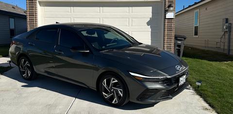 Hyundai Elantra 2025