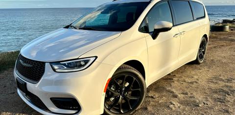 Chrysler Pacifica 2023