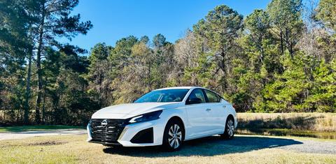 Nissan Altima 2025