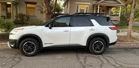 Nissan Pathfinder 2025