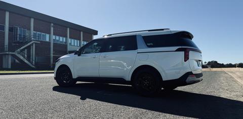 Kia CARNIVAL 2026