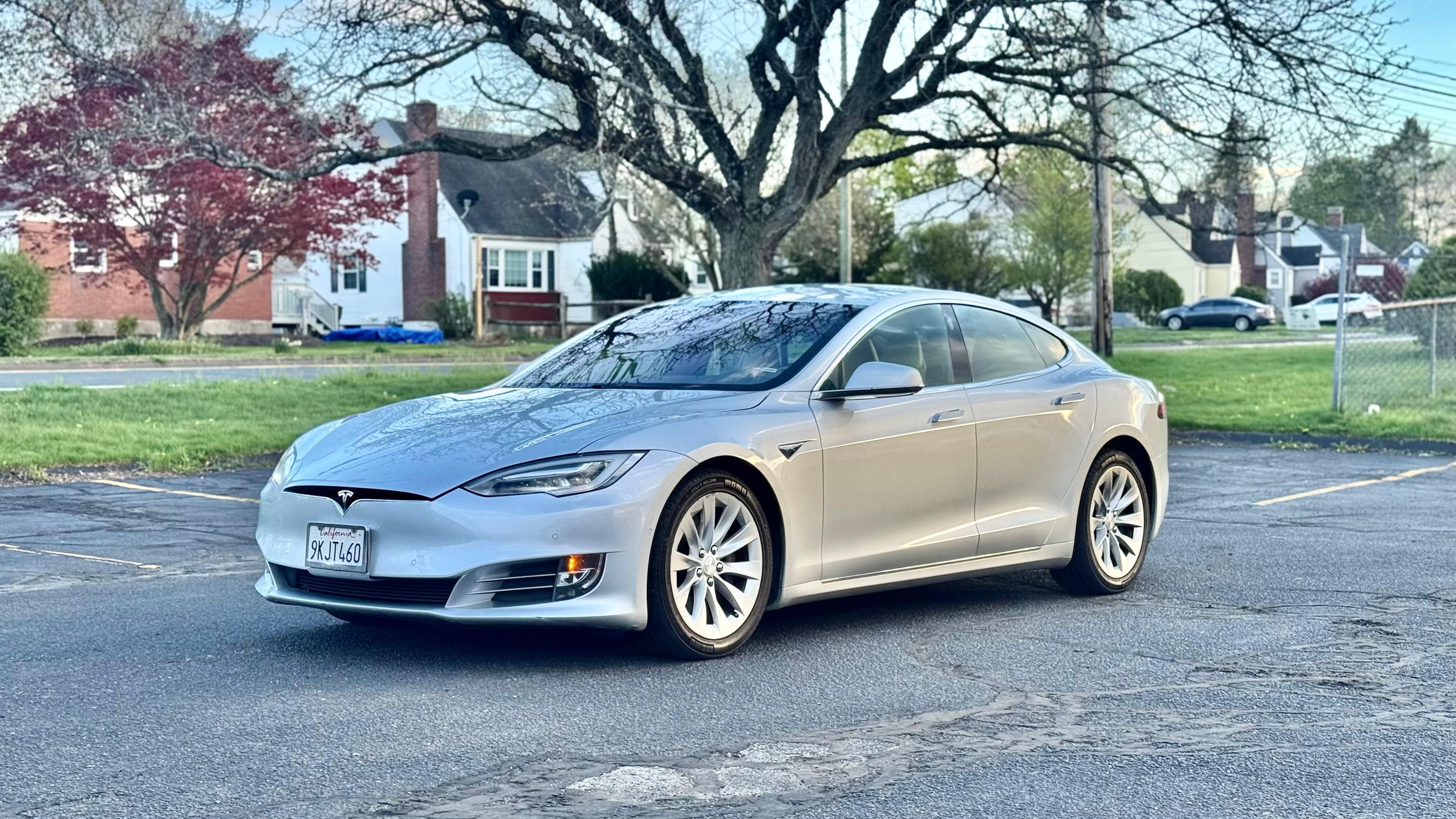 Tesla Model S 2017 in Newington, CT