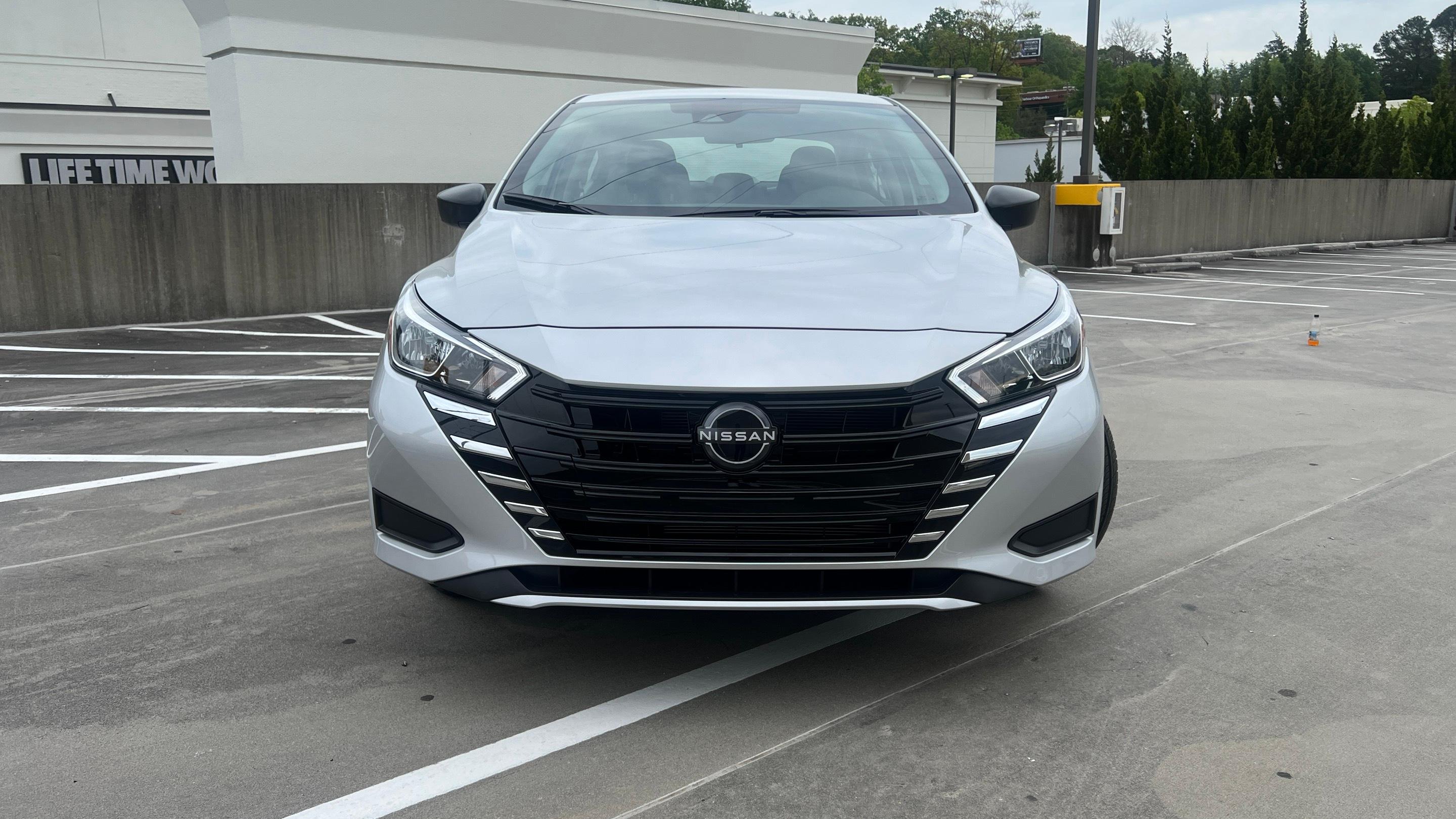 Nissan Versa 2023 in 