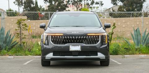 Kia Carnival Hybrid 2025