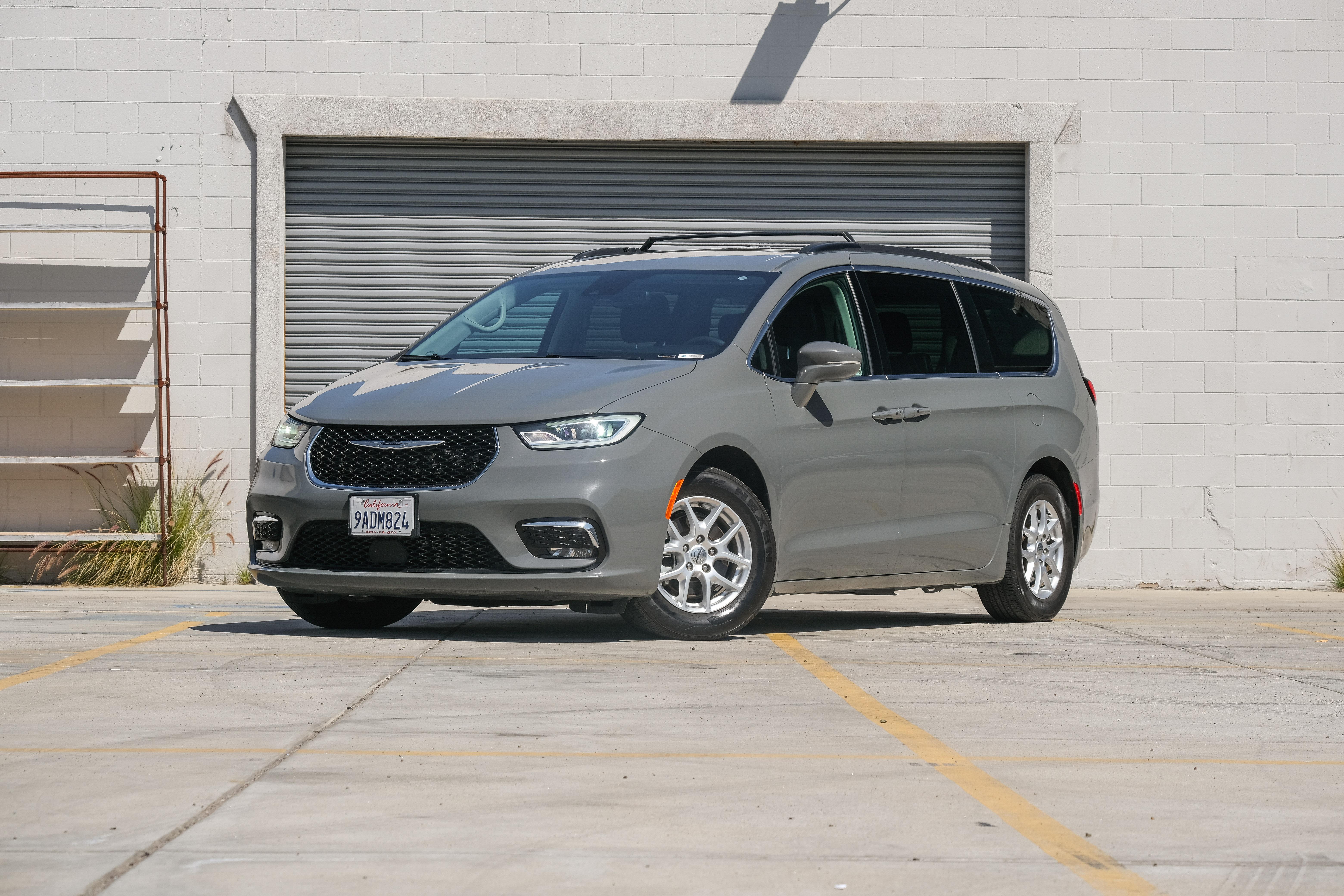 Chrysler Pacifica 2022 in San Diego, CA