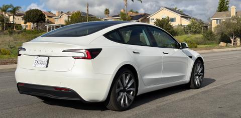 Tesla Model 3 2025