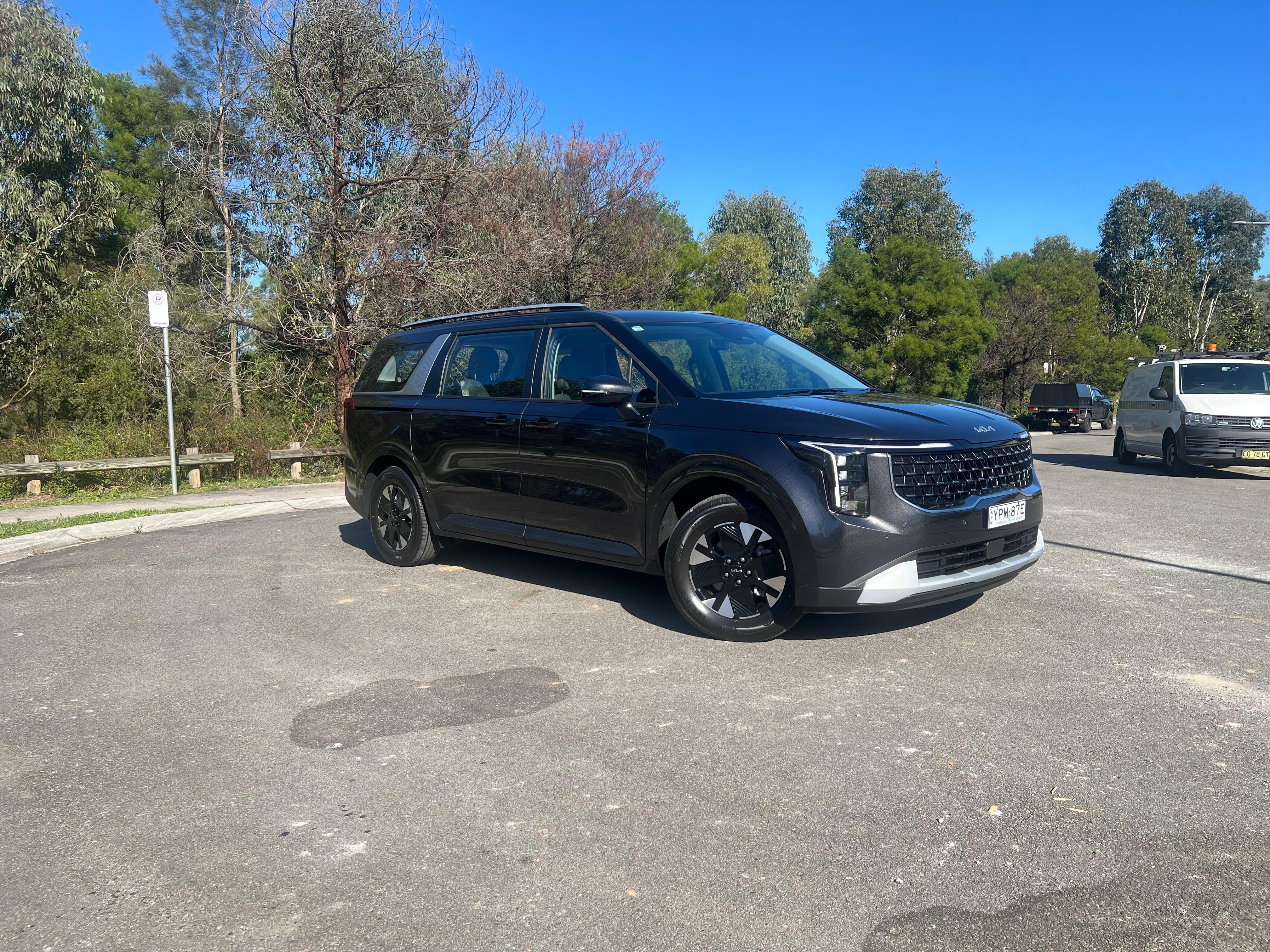 Kia CARNIVAL 2025 in Fairfield East