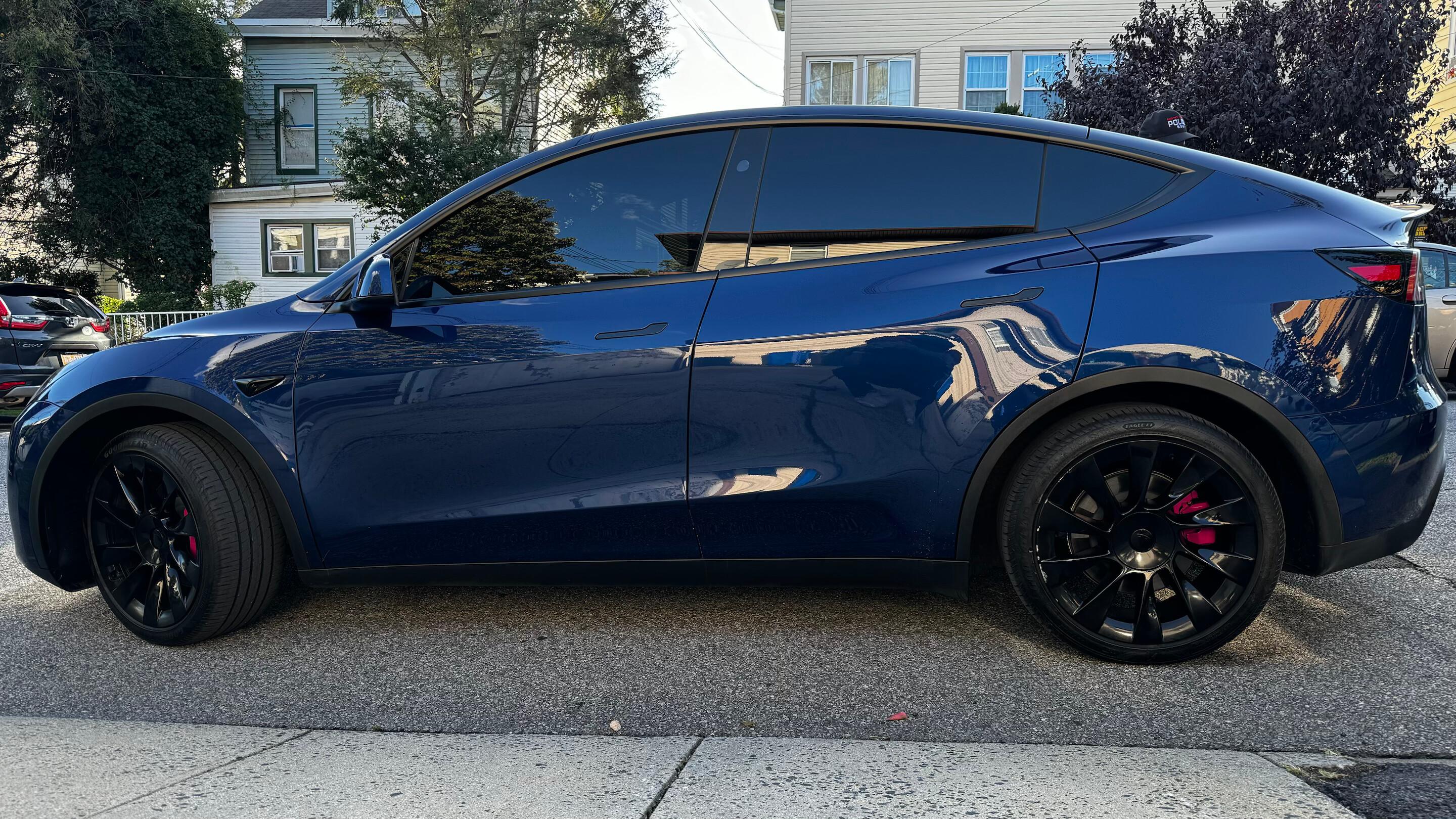 Tesla Model Y 2023 in 