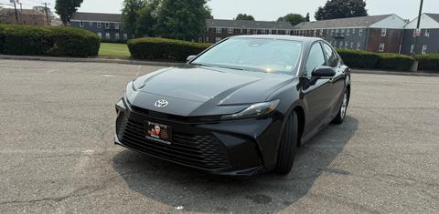 Toyota Camry Hybrid 2025