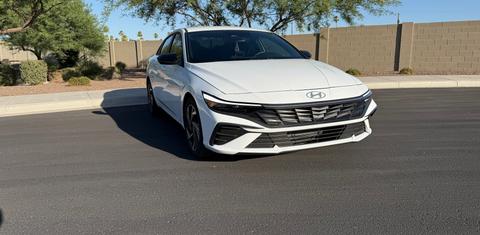 Hyundai Elantra 2025