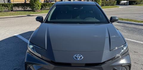Toyota Camry Hybrid 2025