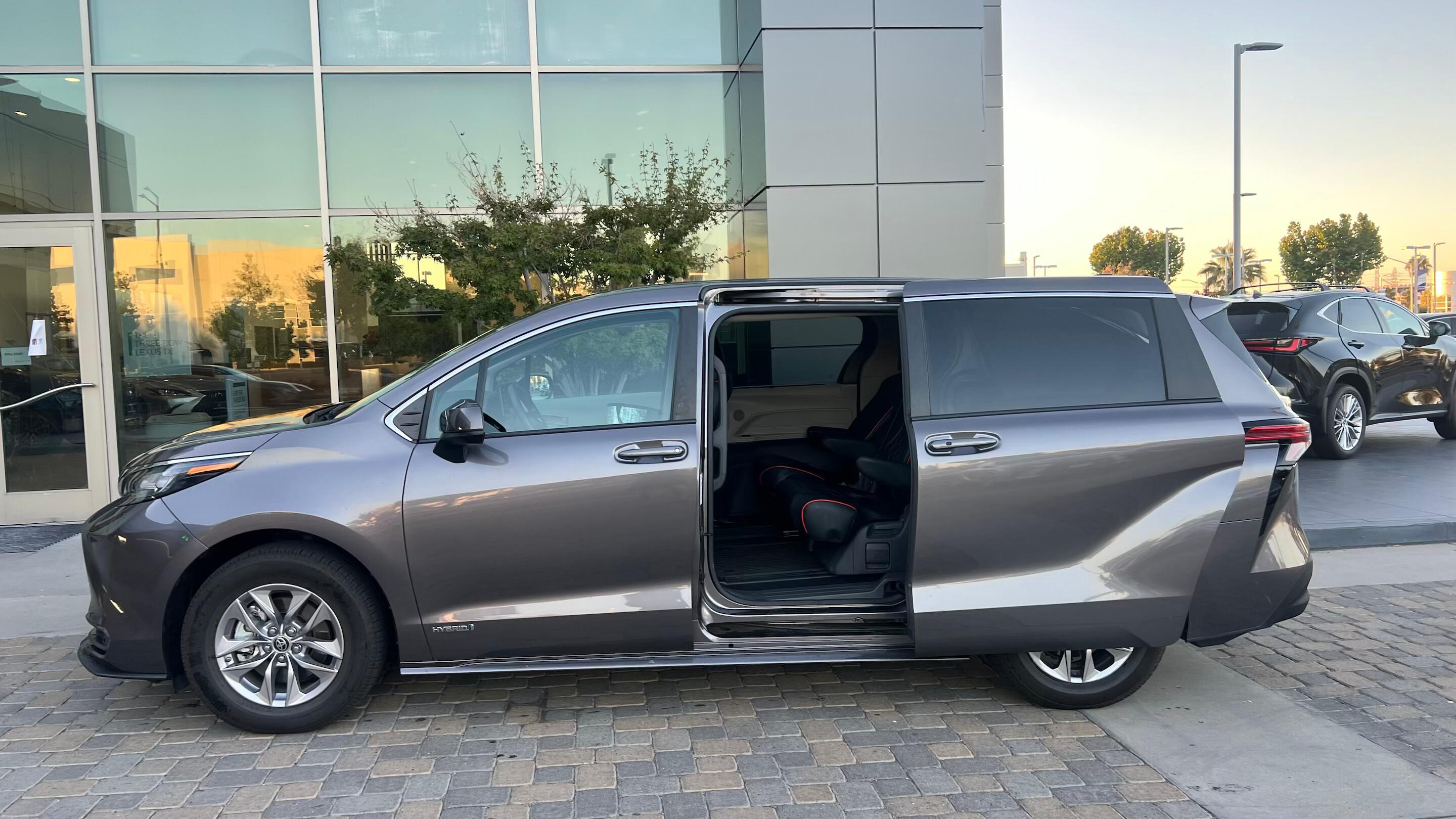 Toyota Sienna 2021 in Fremont, CA