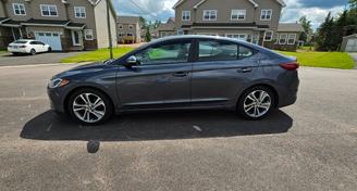 Hyundai Elantra 2017 — Car rental alternative in Dieppe, NB