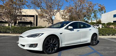 Tesla Model S 2020