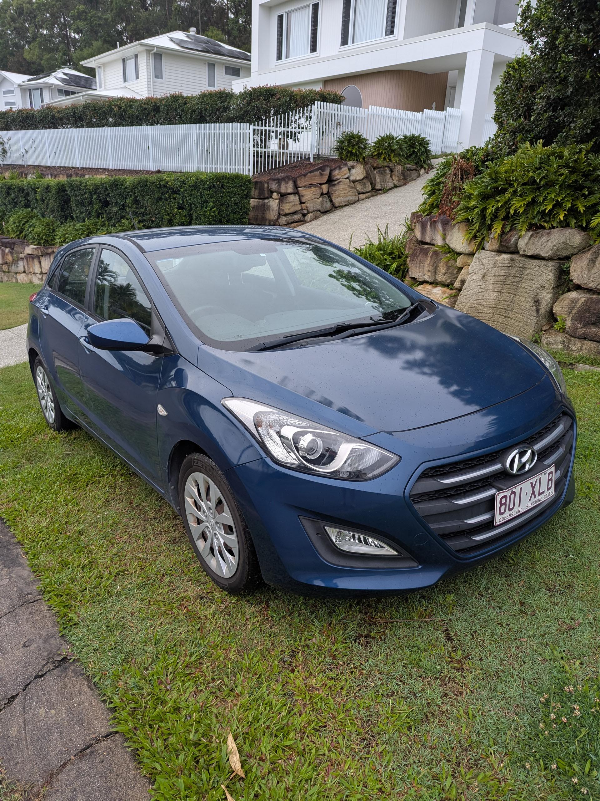 Hyundai i30 2015 in Burleigh Heads