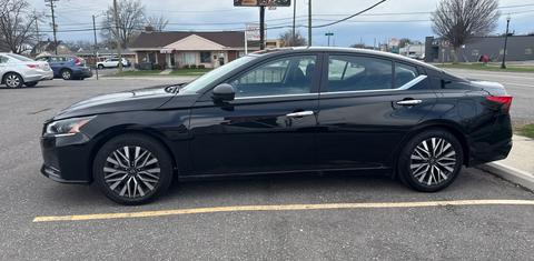 Nissan Altima 2025
