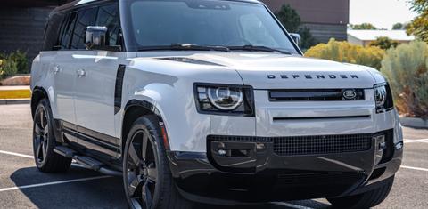 Land Rover Defender 2026