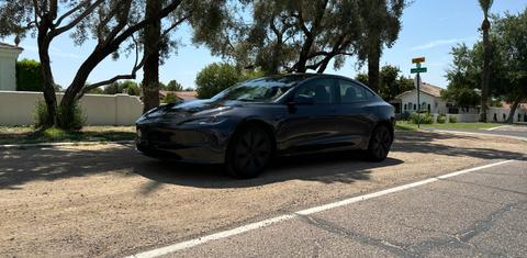 Tesla Model 3 2024