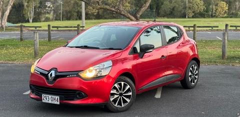 Renault CLIO 2015
