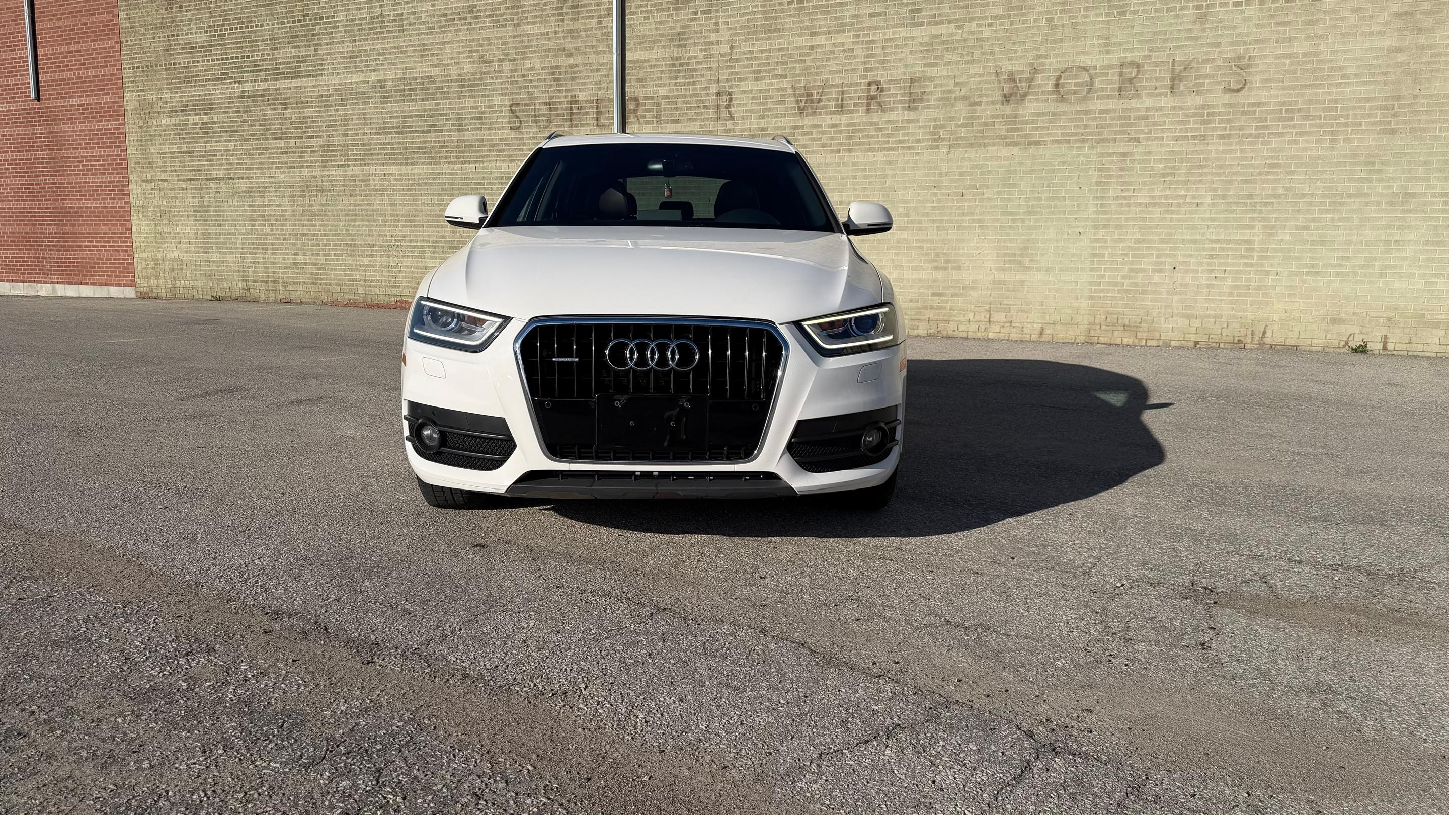 Audi Q3 2015 à 
