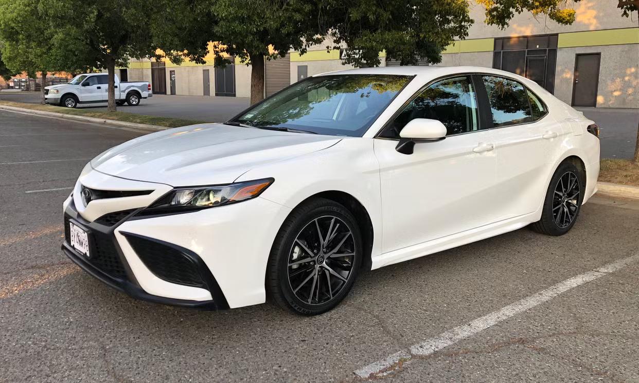Toyota Camry 2018 in Chicago, IL