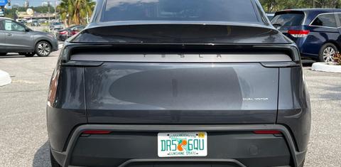 Tesla Model Y 2026