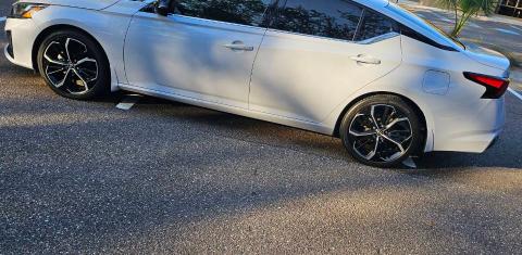 Nissan Altima 2023