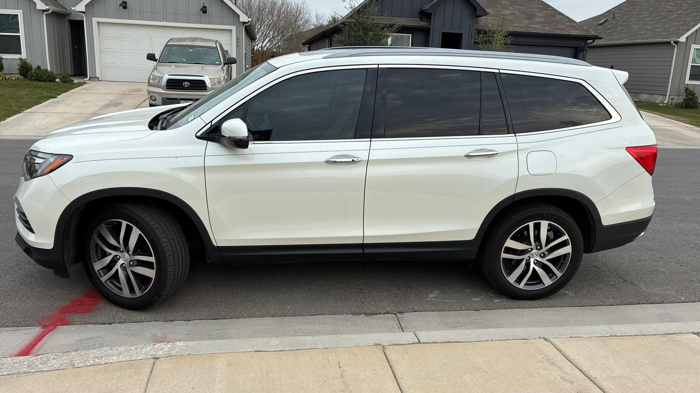 Honda Pilot 2017 in Evansville, WI