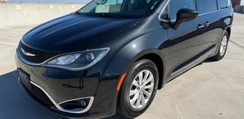 Chrysler Pacifica 2017