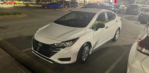 Nissan Versa 2024