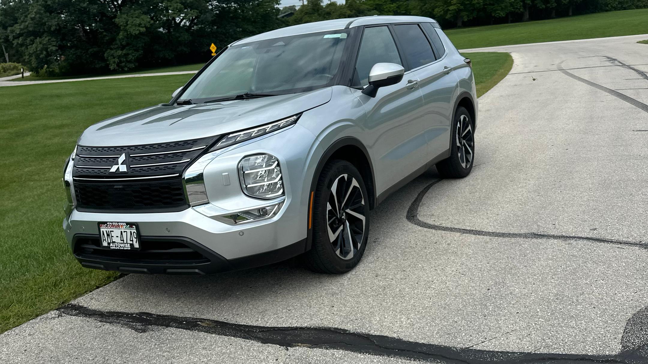 Mitsubishi Outlander 2024 in Milwaukee, WI