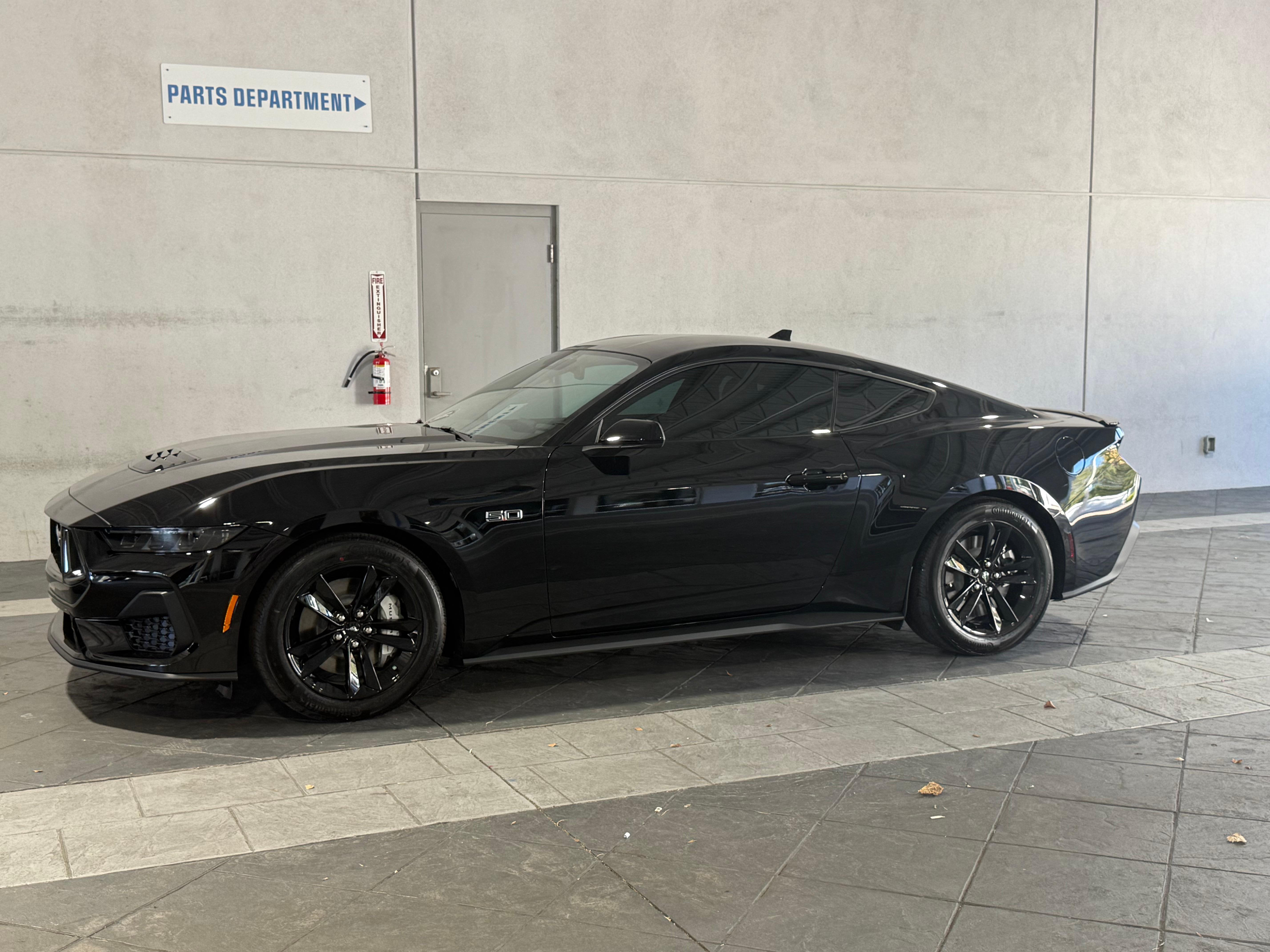Ford Mustang 2025 in Tampa, FL