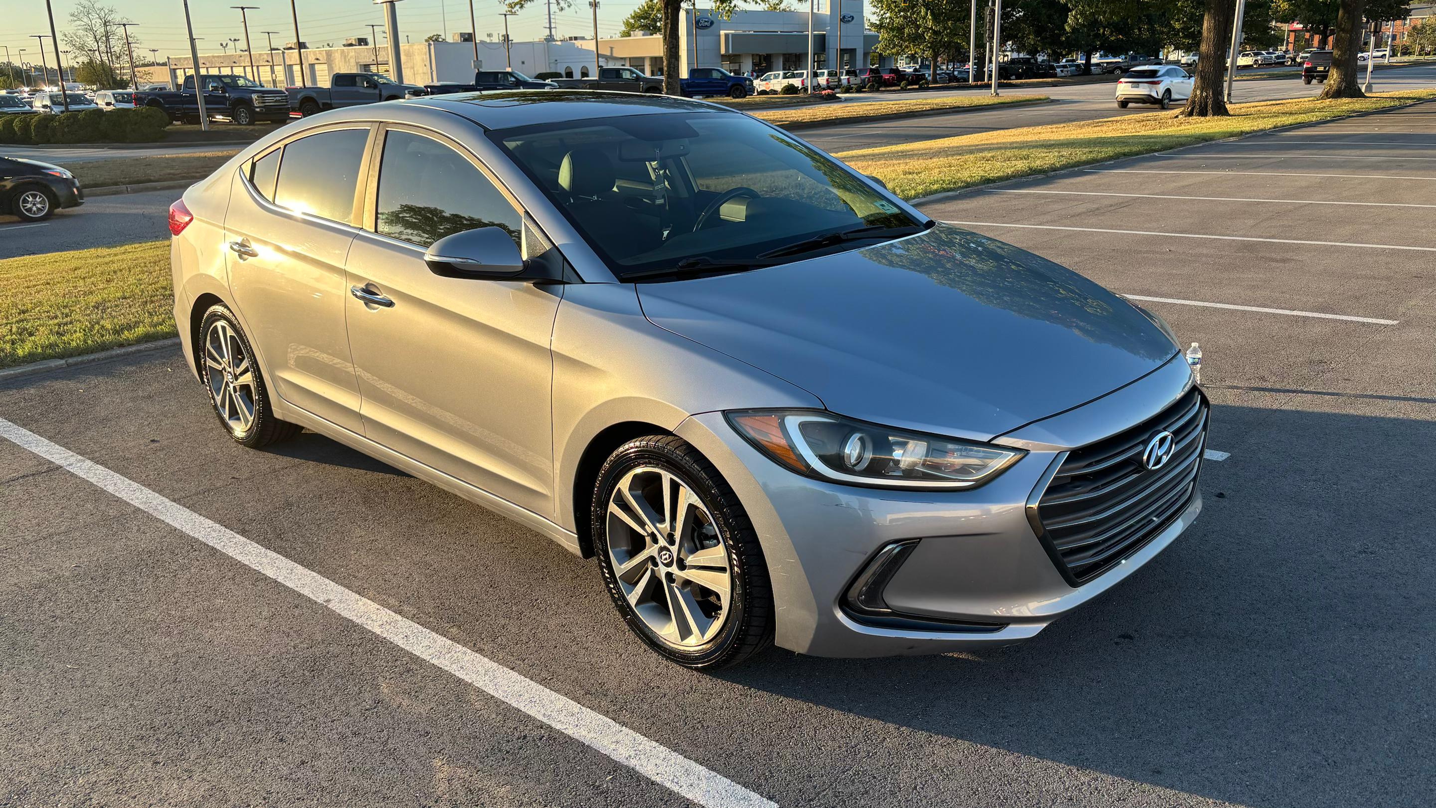 Hyundai Elantra 2017 in Louisville, KY