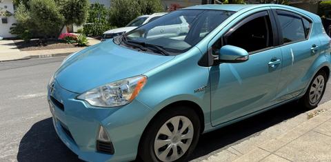 Toyota Prius c 2013