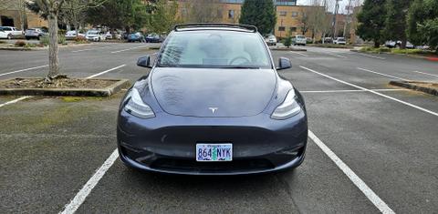 Tesla Model Y 2023