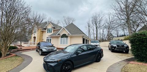 Toyota Camry Hybrid 2025