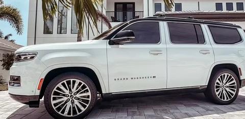 Jeep Grand Wagoneer 2023