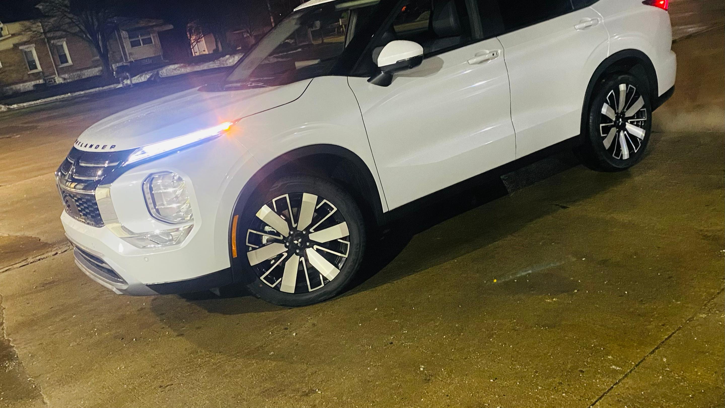Mitsubishi Outlander 2025 in Maple Heights, OH