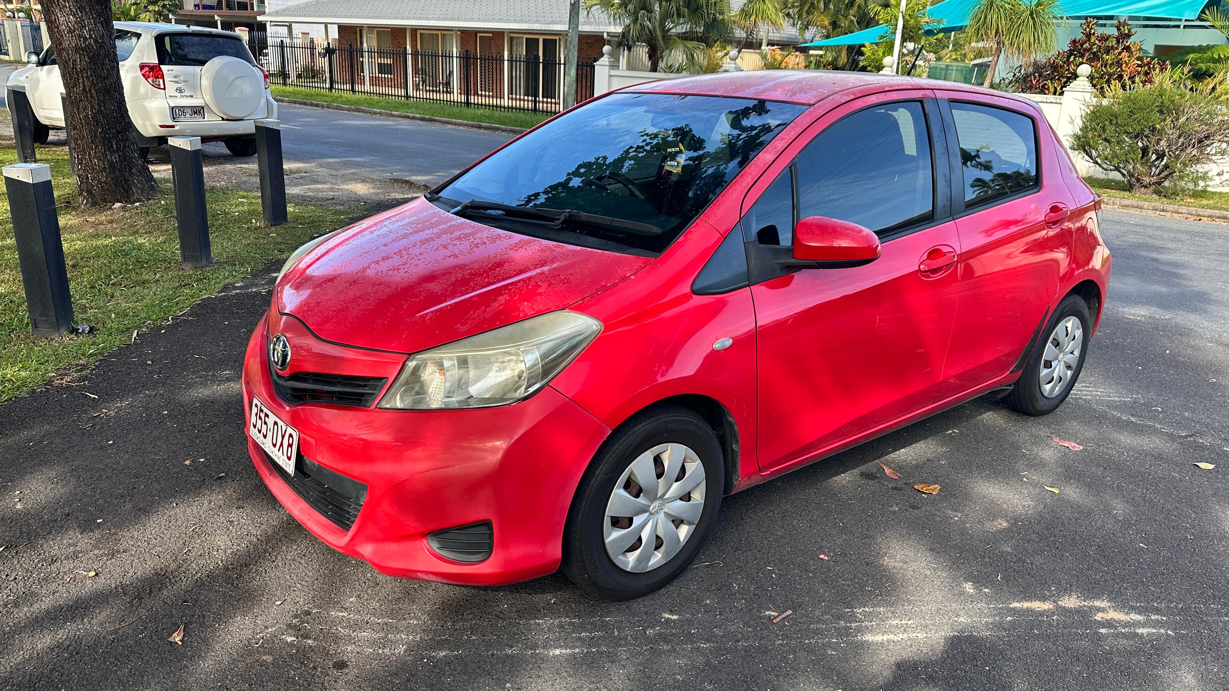 Toyota YARIS 2014 in Cairns