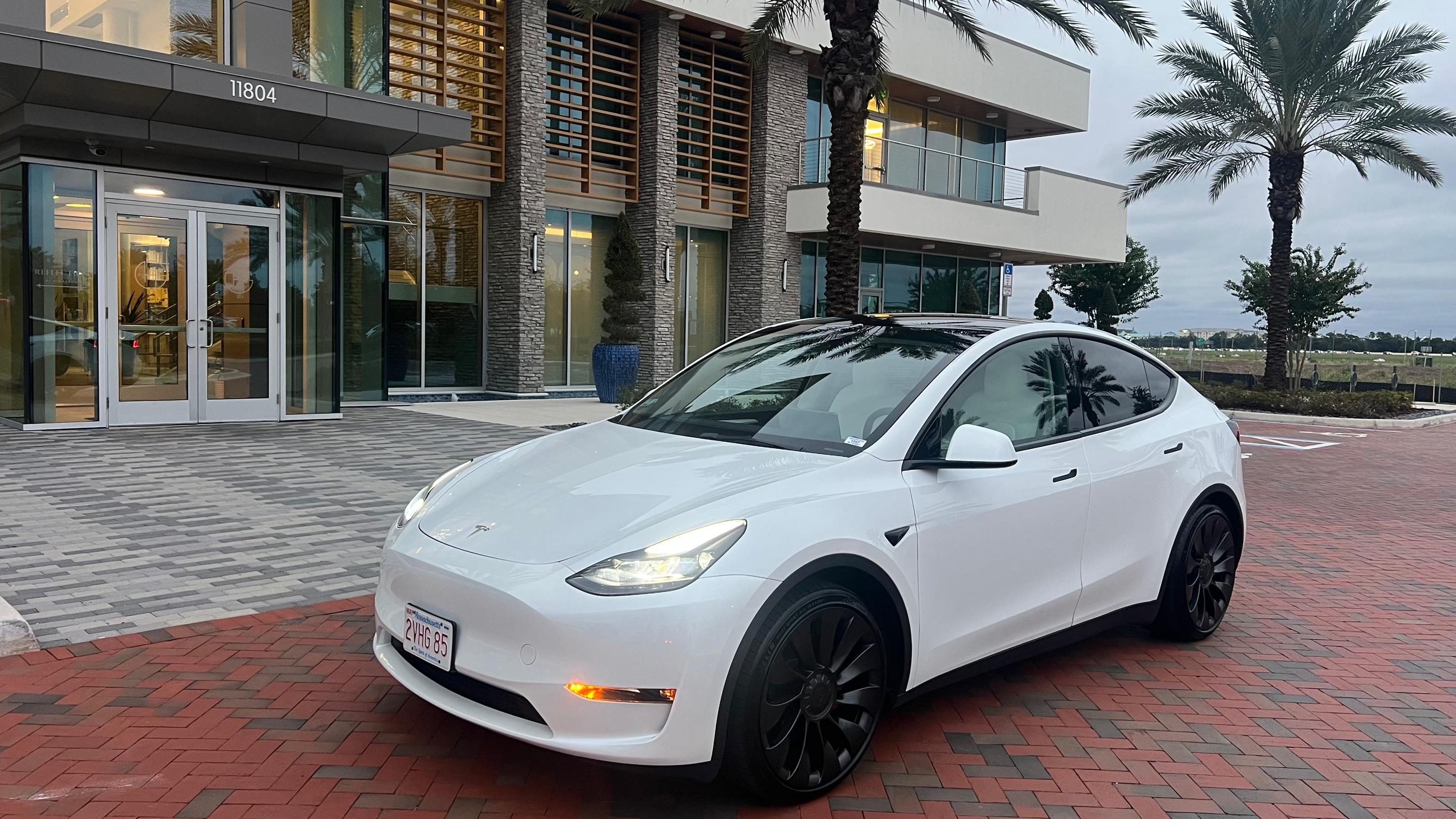 Tesla Model Y 2023 in Salem, NH