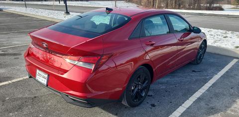 Hyundai Elantra 2023