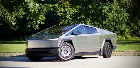 Tesla Cybertruck 2025