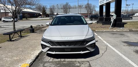 Hyundai Elantra Hybrid 2026