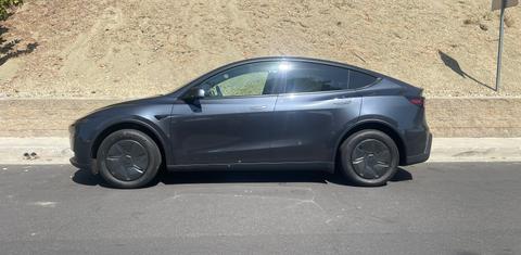 Tesla Model Y 2026