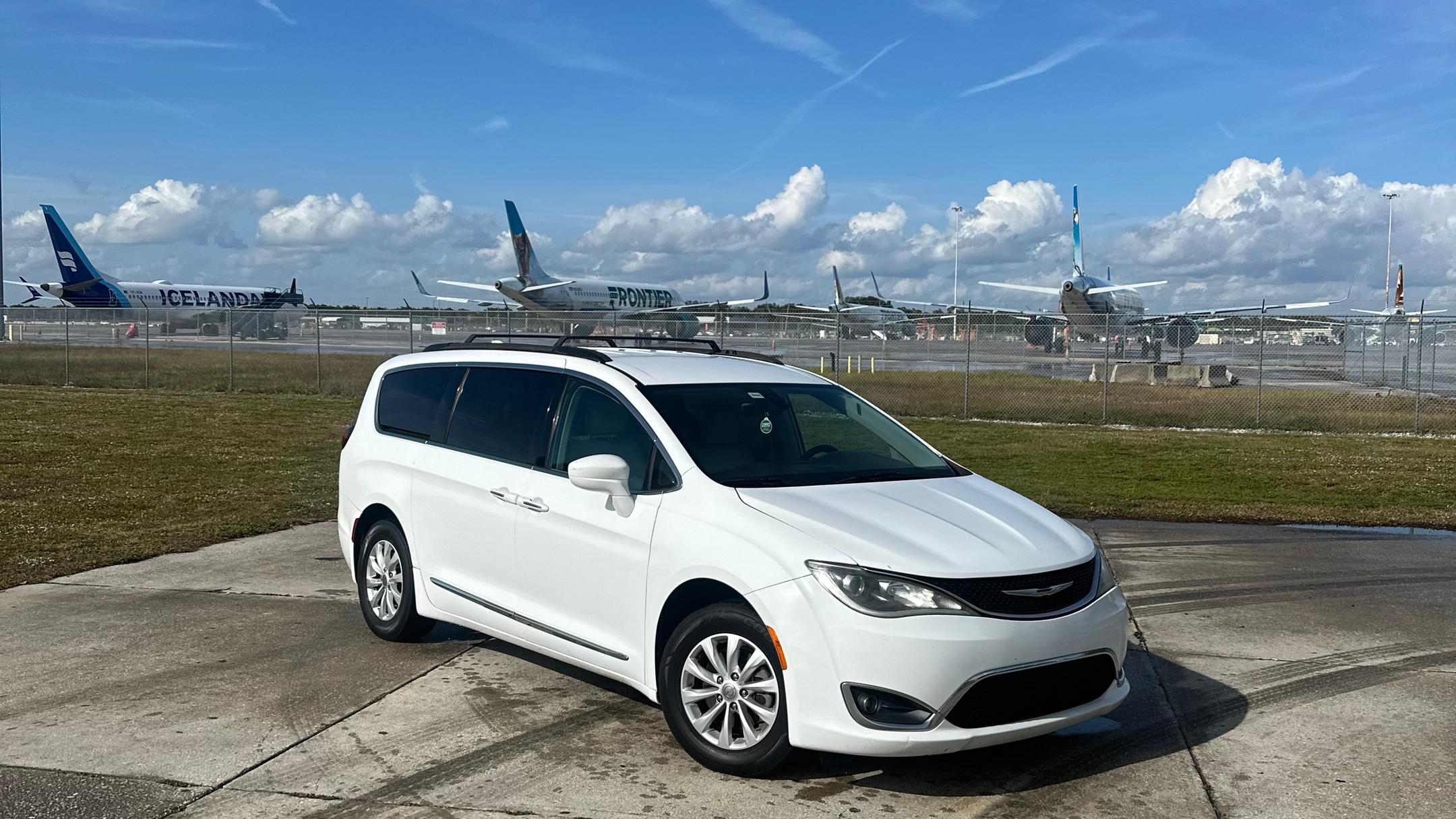 Chrysler Pacifica 2017 in 