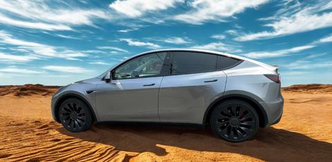 Tesla Model Y 2025