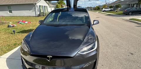 Tesla Model X 2023